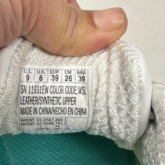 Skechers D'lites Sport Women size 9 White Athletic Sneakers - Picture 13 of 14